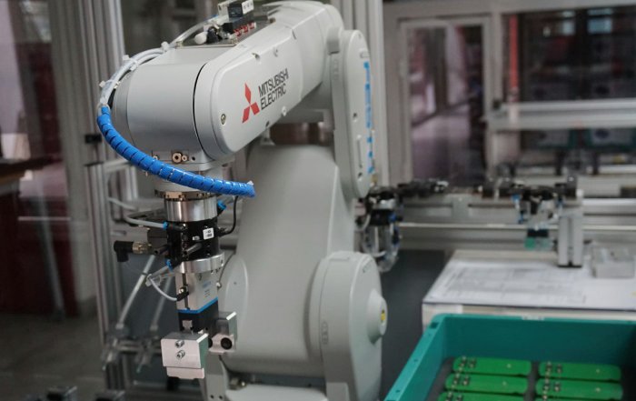 Article Image for Automation’s Impact on Traditional Industries