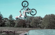 Article Image for The Psychology of Risk in Extreme Sports Participation